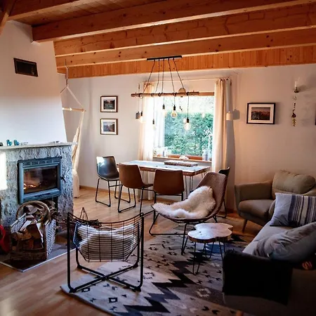 Sosnowy Domek Lodge